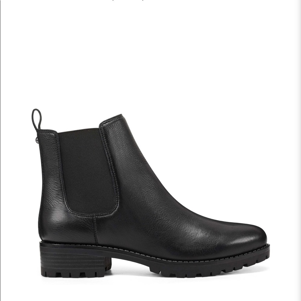 BLACK ANKLE BOOTS
